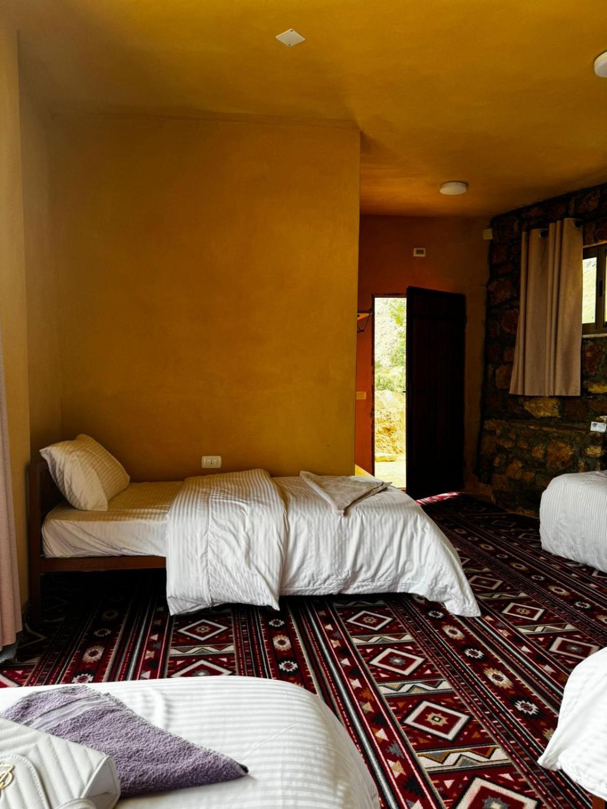Wild Dana Eco Lodge- Hotel-Eco-Camp Екстериор снимка