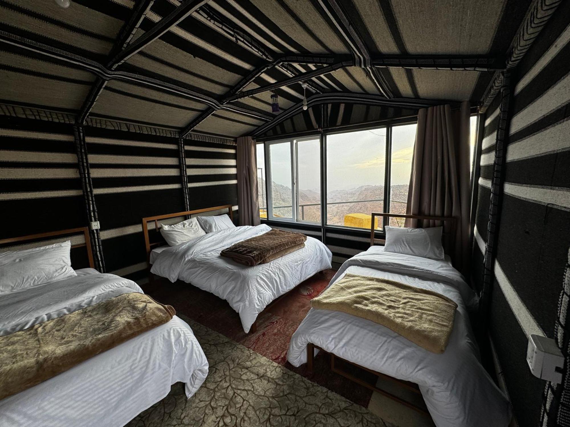 Wild Dana Eco Lodge- Hotel-Eco-Camp Екстериор снимка